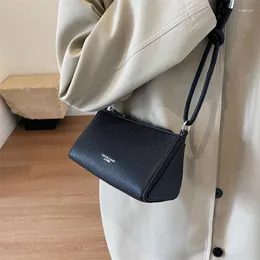 Sacos de noite Moda Mão Feminina Sac A Principal Femme Bas Prix Triângulo Luxo Mulheres Bolsas e Bolsas 2023 Bolsa de Ombro