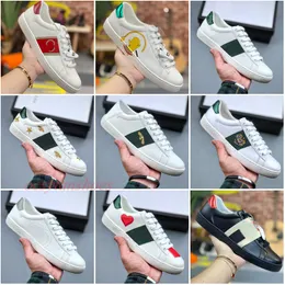 2024 Sapatos Casuais Bee Ace Sneakers Low Womens Shoe Sports Trainers Designer Tiger Bordado Preto Branco Verde Caminhando Mens Mulheres Sapatos