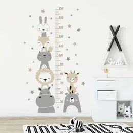 Wall Stickers Cartoon Smile Animals Bear Lion Deer Hippo Stars Height Ruller for Kids Room Boy Girl Nursery Decals pvc 231023