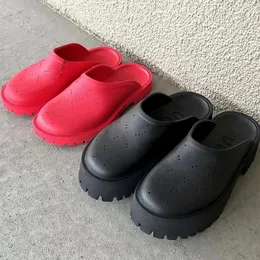 Sapatos de grife deslizamento-on mulher plataforma homem de luxo plana sandália chinelos slide moda espuma de borracha perfurada lug sola piscina verão