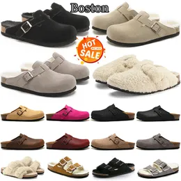 Sandaler Boston Clogs Sandal Designer Fur Slippers CLOG Arizona Men Kvinnor glider svart vitt mocka läder spänne remplattform sneakers falt glides rabatt