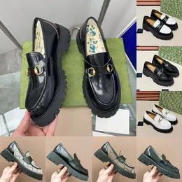Horsebit Platform Loafers Designer klänningskor Kvinnor Läder Lug Sole Loafer Stars Bee Embroidere Sneakers Luxury Canvas Casual Shoe Moccasins Womens Trainers