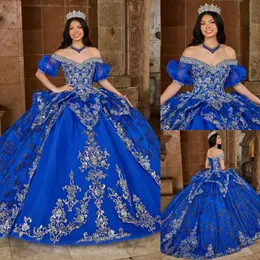 Royal Blue Ball Gown Pärled Quinceanera Dresses Sequined Prom -klänningar Appliced ​​Off Shoulder Neckline Kort ärm Sweet 15 Masquerade Dress