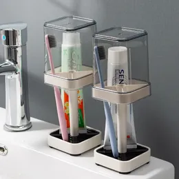 Tandborstehållare Tandkrämfäste för familjeorganisatörer levererar badrumsdammtät tandborstehållare med täckbox badverktyg tandborste rack 231025