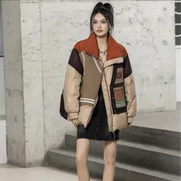 Trench da donna 2023 inverno lavorato a maglia impiombato Parka streetwear giacca vintage colletto in piedi tuta sportiva in anatra bianca ispessita