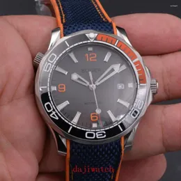 Armbanduhren 41mm Automatische Maschinen Herrenuhr Blaues Zifferblatt Edelstahl Saphirglas Keramikplatte Nylongürtel