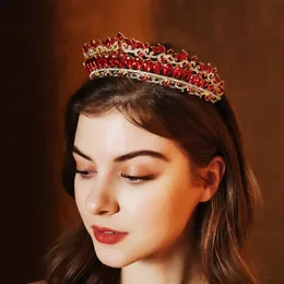 Braut Kopfbedeckung Luxus -Strass -Kronhaarband Hochzeitsfeier Haarzubehör Legierung Bunte Kristallkrone