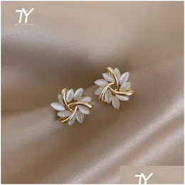 Stud Elegant And Exquisite Opal Petal Circle Stud Earrings For Woman Classic Jewelry Luxury Party Girls Unusual Earring Drop Deliv Dhg Otvey