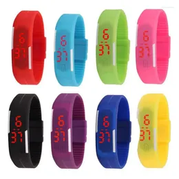 Orologi da polso Orologio elettronico LED digitale Donna Uomo Coppia Orologi Studente di moda Bambini Orologio da polso con cinturino in silicone color caramello