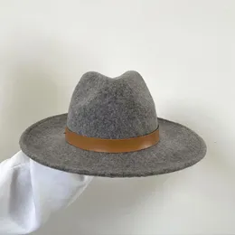 Beretti Autunno inverno inverno color jazz grigio cappello jazz di lana cappelli in feltro per donne decorazioni casual panama fedora cappellino di alta qualità chapeau