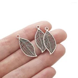 Charms 30st Tibetan Silver Small Leaf Pendant Spacer Pärlor för DIY -halsbandsarmband örhängen smycken tillverkar tillbehör