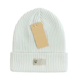 Créateur de mode MONCLiR 2023 automne et hiver nouveau chapeau de laine tricoté chapeau tricoté de luxe site officiel version 1: 1 bonnet artisanal 8 couleur 037