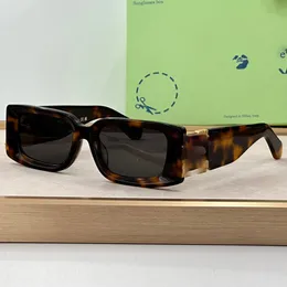 패션 디자이너 여성 선글라스 야외 관광 선글라스 gafas de sol cuadradas para mujeres occhiali da sole quadrati da donna oeri098