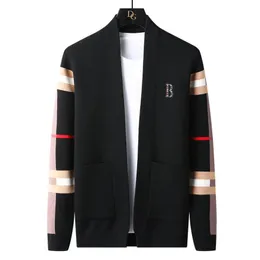 Весенние мужские классические вязаные свитера класса люкс, повседневная верхняя одежда цвета хаки с черными буквами, пальто, модный отличный шерстяной трикотаж, свитер, вязаный кардиган, мужская куртка, топ 3XL4XL