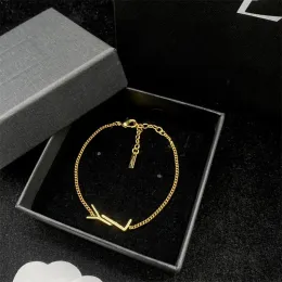 Modedesigner smycken hänge halsband bröllop parti armband smyckekedja märke enkla brev kvinnor ornament guld halsband