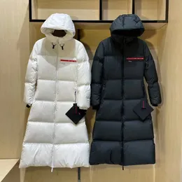 Cappotto invernale nuovo colletto ispessito caldo cappotto di moda sciolto sopra il ginocchio giacca trapuntata di lusso da donna trapuntata a vita lunga