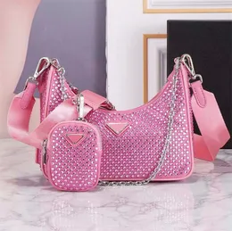 Borsa a tracolla da donna alla moda Designer di lusso con borsa alla moda con diamanti Borsa per banchetti per hotel sexy Borsa con distintivo triangolare di alta qualità