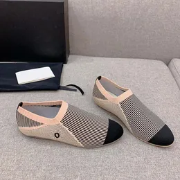 23SS Womens Loafers Ballet Shoe Designer Shoes أحذية كلاسيكية قسيمة متشابكة على Espadrilles Ladies Leisure Shoe Low Cheel مع الجينز أحذية غير رسمية مع أكياس الغبار