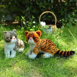 Animali di Peluche Ripieni Realistici Gatti Peluche Animali di Peluche Simulazione Gattino Siamese Peluche Bambola Cartone Animato Morbido Giocattoli per Bambini per Ragazze Ragazzi Regalo per Bambini