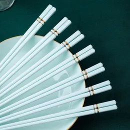 Flatware Sets 5 Pairsset Ceramic Chopsticks Household Nonslip Japanese Style Bone Porcelain Sushi Long Chop Stick Kitchen Tool 231026