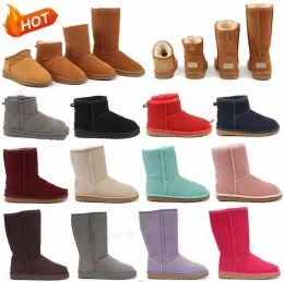 AUS clásicas Mini botas de nieve cortas para mujer que mantienen el calor de las botas hombre para mujer Botines cálidos casuales de felpa Zapatos de gamuza de piel de oveja Transbordo gratuito Explosivo Caliente U5815 5825 5854