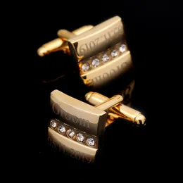Linki do mankietu 2PCS spersonalizowane miedziane spinki do mankietów do męskiej nazwy Gold Kolor Mankietki do mankietów męskich guziki mankietowe biżuteria 231025