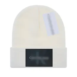 Moda Tasarımcısı Monclir 2023 Sonbahar ve Kış Yeni Örme Yün Şapka Lüks Örme Şapka Resmi Web Sitesi Sürüm 1: 1 Craft Beanie 12 Renk 043