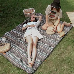 Śpiwory splot piknikowy koc wilgoć podkładka na podłogę na zewnątrz przenośna wodoodporna wycieczka za granicą dywan pasterski japoński styl ins 231025