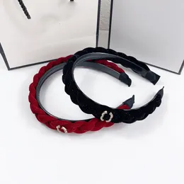 علامات تجارية مصممة للنساء هدايا خطاب مزدوج طباعة عصابات 19 ألوان Hairband أزياء أزياء رأس رفيعة الحواف معقولة الشعر عرقال الشعر إكسسوارات الشعر الفاخرة