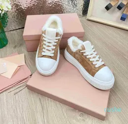 2023 Autumn/Winter Simple Retro and Fashionable Casual Thick Sole Small White Shoes