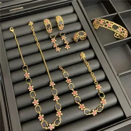 Conjuntos de colar de cristal vintage flores letras conjuntos de jóias pulseira de diamante feminino anéis colar charme brinco studs set230l