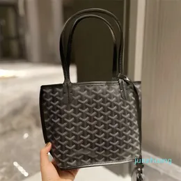 Designer -väska Luxury Tote Bag Women Handbag Crossbody Axel Handväskor stor kapacitet Bankettplånbok Kändisar Trevligt mode