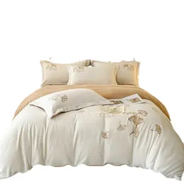 Bedding sets Autumn and Winter Milk Velvet Embroidery Four Piece Set Simple Premium Thickened 231026