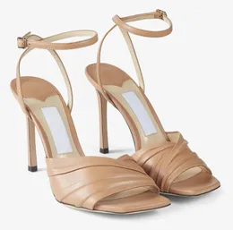2024 Top Luxury Women Sandals Basil Sandals Scarpe bianche Nero Nappa Eleganza Abito da sera a punta quadrata Lady High High Teli EU35-43