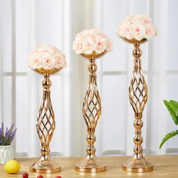 Centrotavola per fiori da sposa in metallo da 10 pezzi Supporto per fiori in metallo alto 20 pollici Elegante vaso di fiori in metallo Candelabri dorati