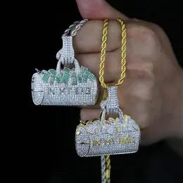 Подвеска Iced Out Lady Bag с ожерельем из веревочной цепи, выложенным бело-зеленым кубическим цирконом, с гравировкой IN MY BAG, подвески с буквами для женщин и мужчин2828