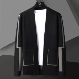 Autumn Line Decoration Sticking Cardigan Man Långärm Slim Fit Sweater Cardigan Man Plagment Coat Noel Kazak Heren