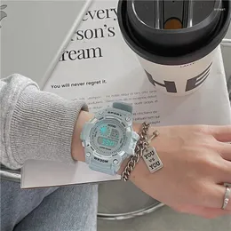 손목 시계 스포츠 라운드 LED 디지털 발광 미니 다이얼 캐주얼 손목 시계 고무 스트랩 세련된 시계 방수 손목 시계 남성용