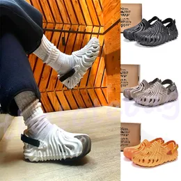 Salehe Bembury Sandals Slippers Slides Designer Classic Mens Cucumber Urchin Crocodile Waterproof Summer Beach Womens Wading Shoes Clogs