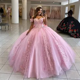 Różowe sukienki Quinceanera z łuk ukochaną dekolt koronkowy z tyłu Trian Ballgown Princess Sweet 16 Party Vestido