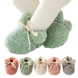 Första vandrare Autumn Winter Baby Socks Shoes Boy Girl Booties Fluff Soft Toddler Anti-Slip Warm Born Infant Spädbarn