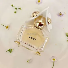 Kadın Daisy Kadın Kokusu için Parfüm Kokusu 100ml Eau De Parfum Mükemmel Lady Güzel Şişe Büyüleyici Koku