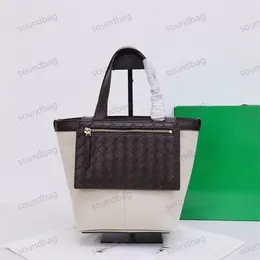 B-Style-V 2023 Tidig höst: Flip Flap Canvas Tote | Äkta läder tidlös elegans praktisk enhetlig klassisk dekonstruktion, liten, praktisk resa, pendling