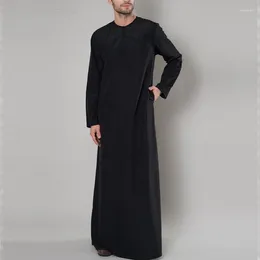Abbigliamento etnico Abiti musulmani Uomini Abiti islamici Arabo Caftano Manica lunga Allentato Abaya Arabia Saudita Dubai Jubba Thobe Musulman Homme Ramadan