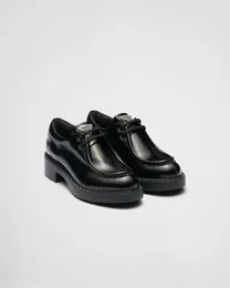 Sapatos sociais femininos de couro escovado com cadarço preto marca Oeing 8882310182115