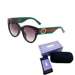 Gafas de sol de diseñador ovaladas Hombres con letras de abejas Gafas de mujer Patchwork Color Pierna Adumbral Polarizado