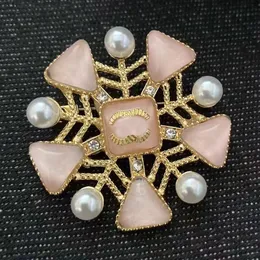 Projektant broszka broche moda ma cgletter 18K złoty srebrny kryształowy perłowy luksusowe kobiety marka broote broothes Pins romantyczna para biżuterii prezentowej