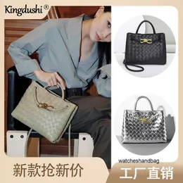 Designer handbag with logo Andiamo High Capacity Tote Bag One Shoulder Commuter Crossbody Classroom Light Luxury Handheld Outgoing