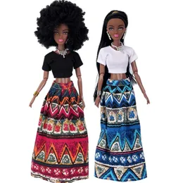 Dolls 1pc Toy African Doll American Doll Associory مفاصل الجسم يمكن أن يغير رأس القدم تحرك الفتاة السوداء الأفريقية التظاهر Toy Baby 231027