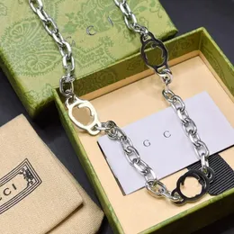 Hänge halsband designer boutique gåvor halsband charmiga flickor ny stil brev hänge halsband enkel design design för kvinnor romantiska gåva smycken